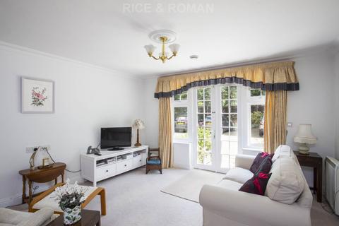 2 bedroom retirement property for sale, Epsom Road, Leatherhead KT22