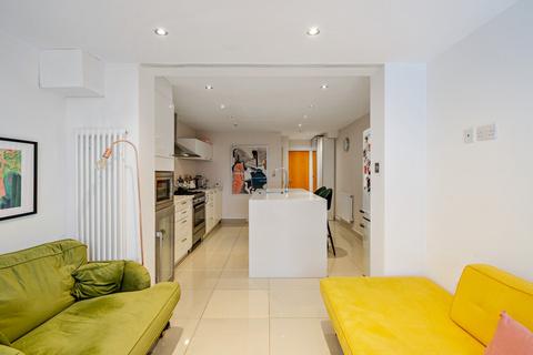 4 bedroom terraced house for sale, Mandela Street, London, SW9