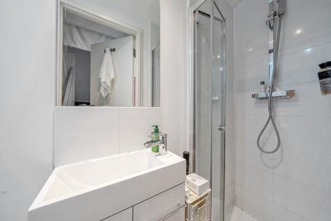 4 bedroom terraced house for sale, Mandela Street, London, SW9