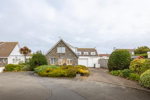 undefined, Le Long Trac, St. Martin, Guernsey