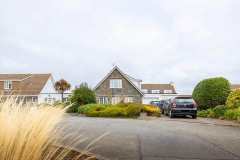 undefined, Le Long Trac, St. Martin, Guernsey