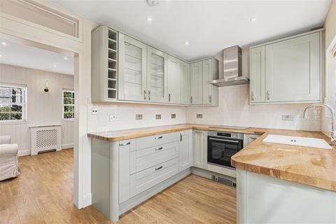 undefined, Gosbrook Road, Caversham, RG4
