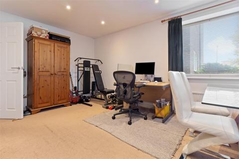 2 bedroom flat for sale, Downview Road, Worthing