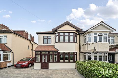 3 bedroom semi-detached house for sale, Grosvenor Drive, Hornchurch