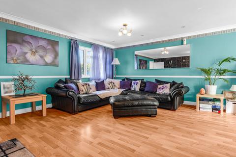 4 bedroom semi-detached house for sale, Batchelors, Ware SG11