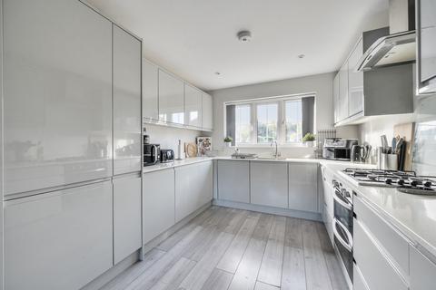 undefined, Waterside Drive, Reading RG8