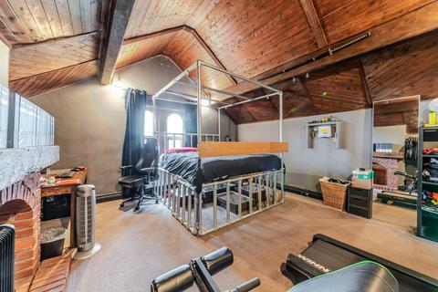undefined, Afton Lodge 19e Park Drive Huddersfield HD1 4EB