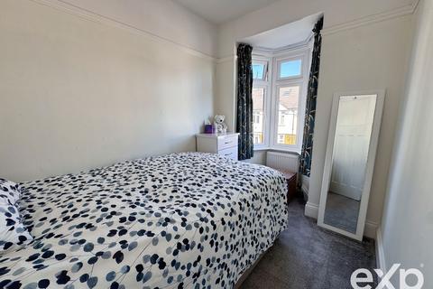 25 Ferndale Road, Gravesend, DA12 5AF