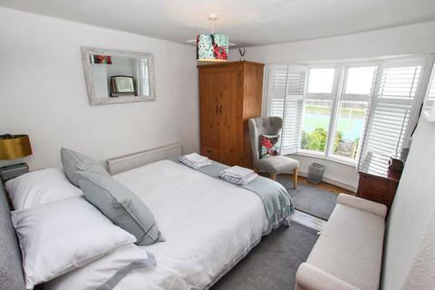 2 Marine Gap, Whitstable, CT5 1EN