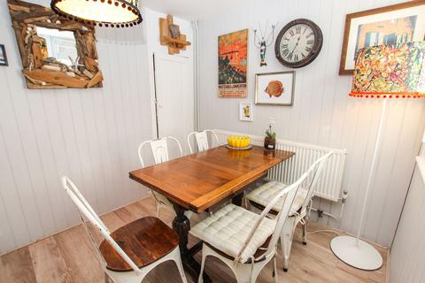 2 Marine Gap, Whitstable, CT5 1EN