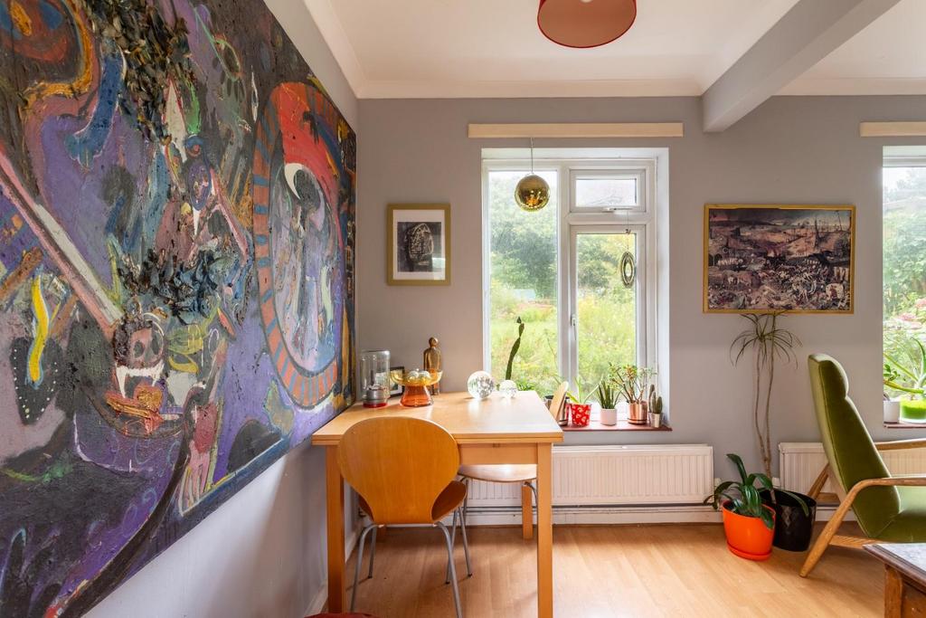 Lounge dining room (5).jpg