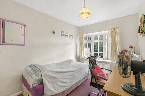 43 Gilpin Crescent, Twickenham, TW2 7BP