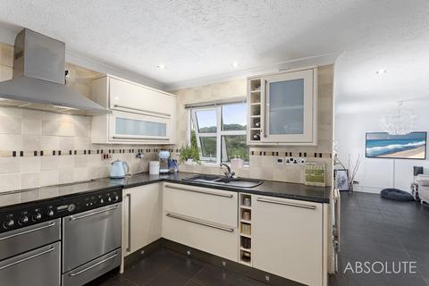 8 Bala Brook Close, Brixham, TQ5 0RQ