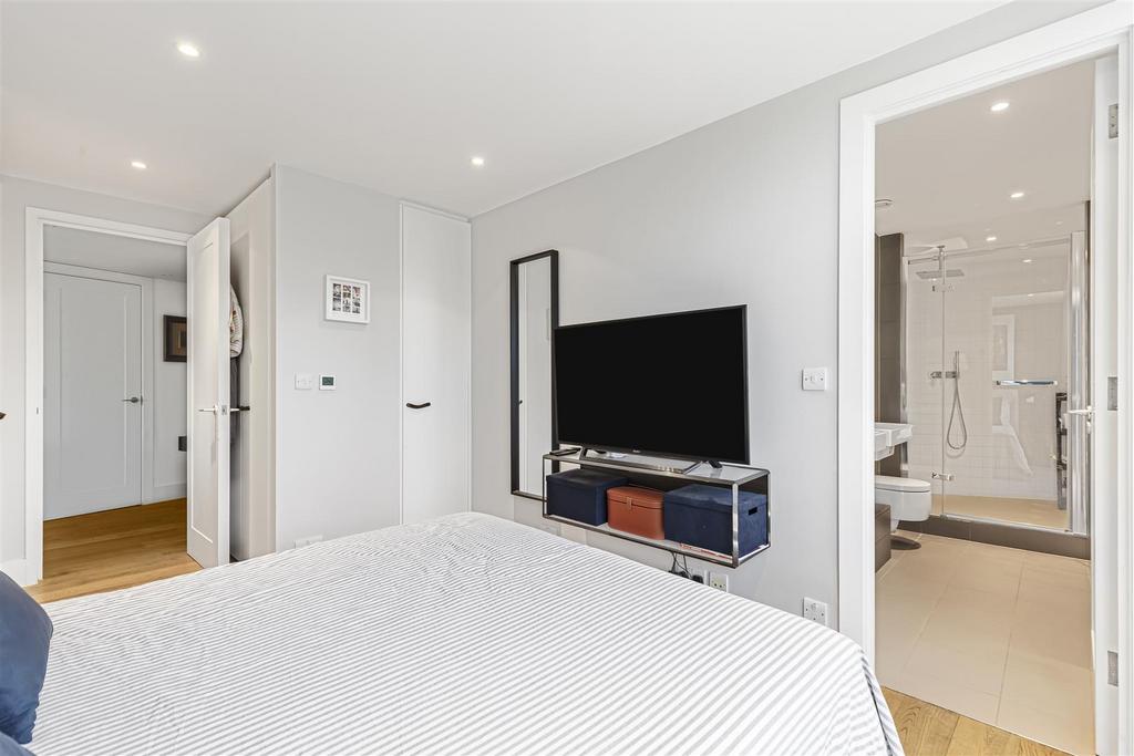 James anderson-5  408 upper richmond road-sw15  4 