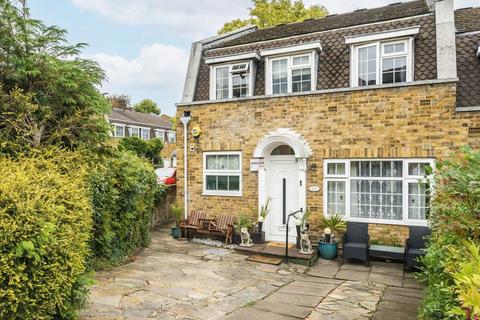 undefined, Leeward Gardens, London SW19