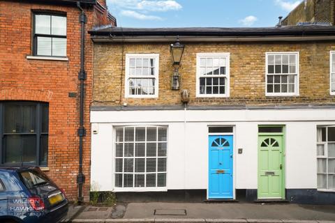 2 bedroom flat to rent, Harrow On The Hill HA2