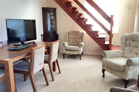 undefined, Tyddyn Fadog, Benllech
