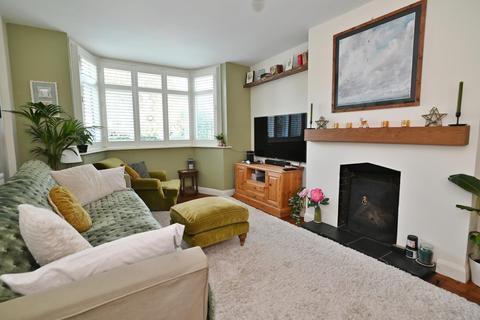 undefined, Rivermeads Avenue, Twickenham TW2