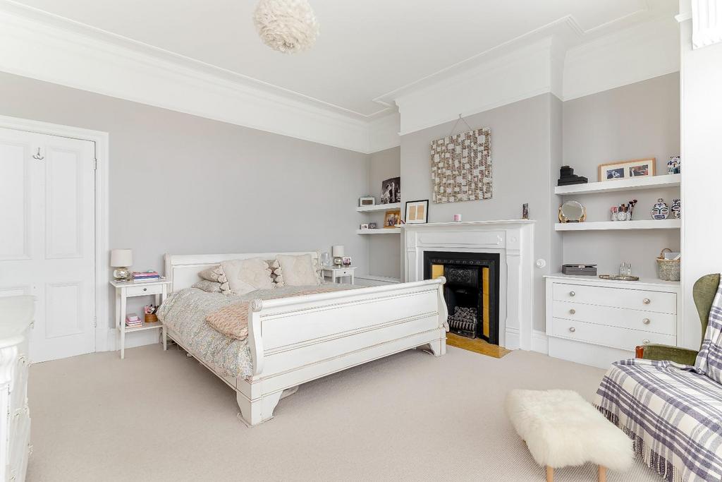 Bedroom 1 - A.jpg