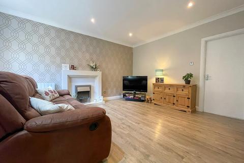 2 bedroom end of terrace house for sale, Springbank Court, Manor Road, Woodley