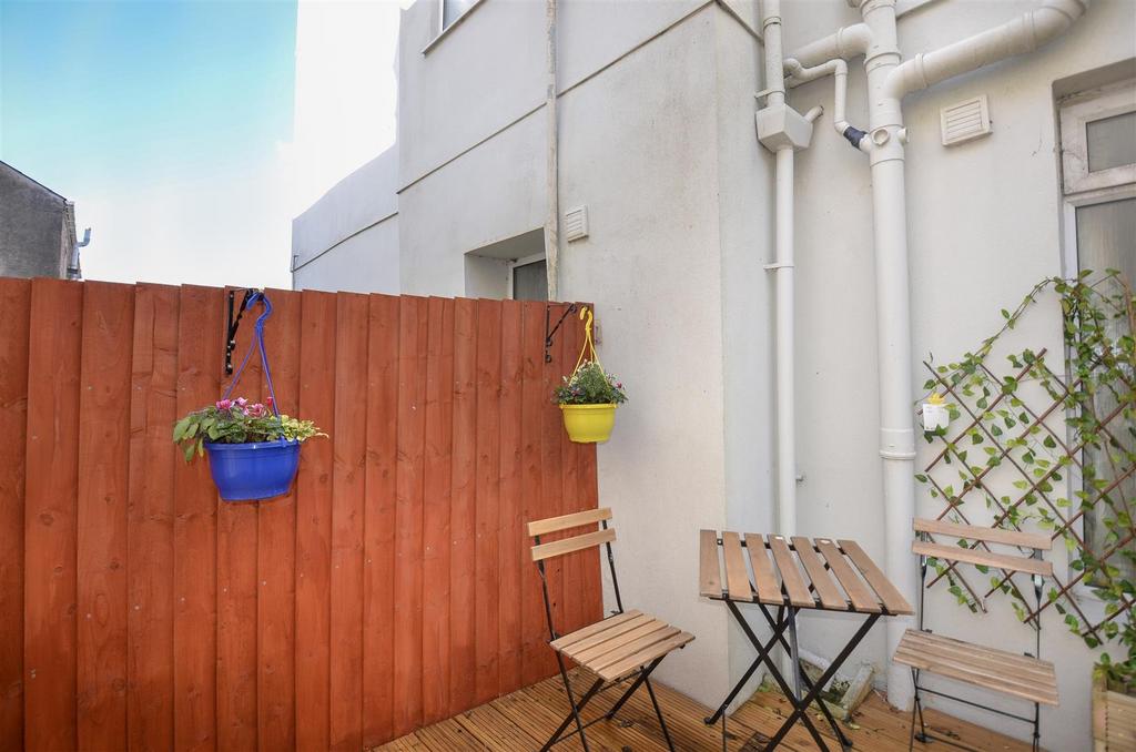 Courtyard Garden
