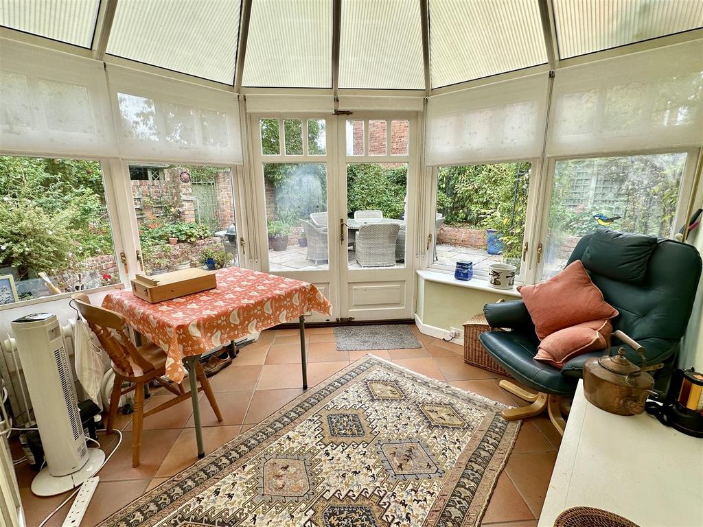 Garden room