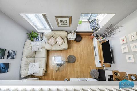 2 bedroom apartment for sale, Dorset Mews, London, N3