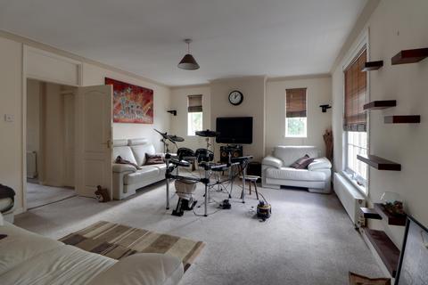 undefined, High Street, Stevenage SG1