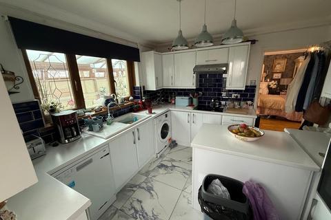 undefined, Greenwood Drive, Cimla, Neath, Neath Port Talbot.