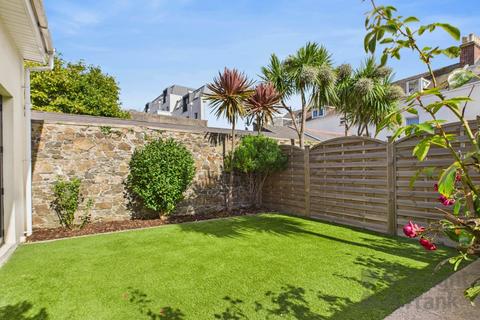 2 bedroom detached house for sale, St Helier