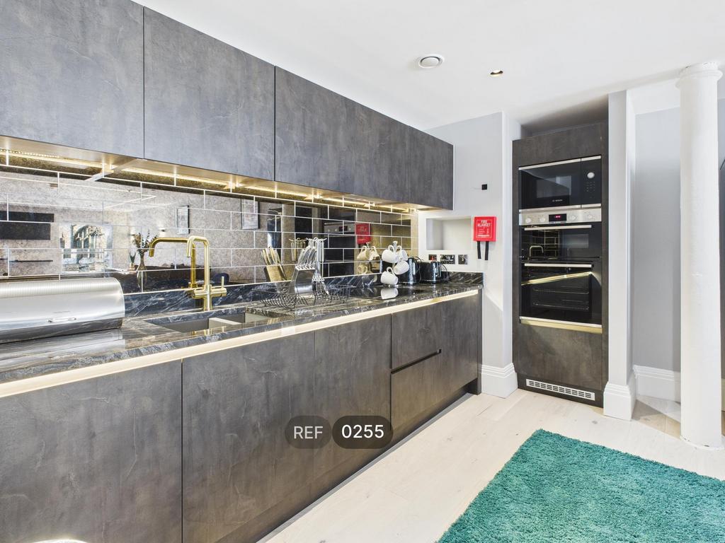 Kitchen / Living area