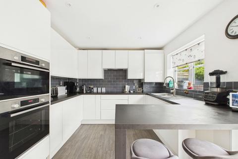 3 bedroom detached house for sale, Kintyre Close, The Willows, Torquay