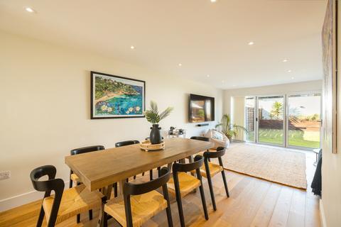 3 bedroom terraced house for sale, Carriere Lane, Vale, Guernsey