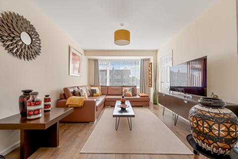 Cul-De-Sac Living on Witham Close, Melton, LE13 0EA