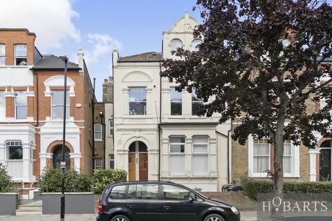 2 bedroom flat for sale, Ridge Road, London N8