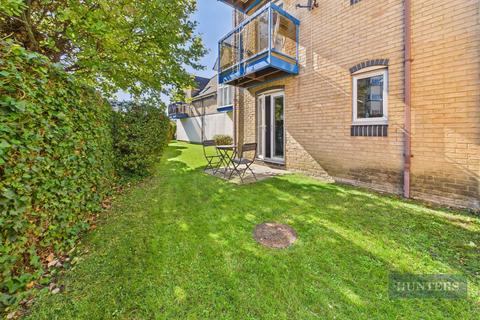 41 Atlantic Close, Southampton, SO14 3TB