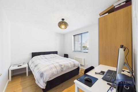 41 Atlantic Close, Southampton, SO14 3TB