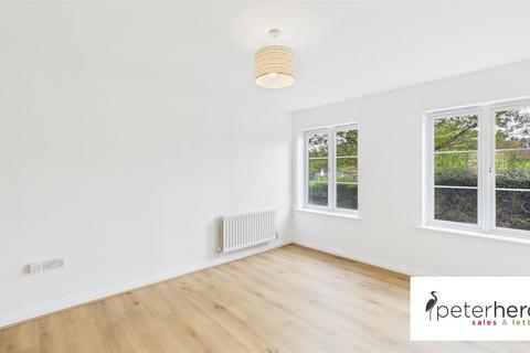 2 bedroom flat for sale, Aylesford Mews, Greystoke Manor, Sunderland