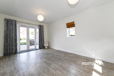 3 bedroom detached house to rent, Teasel Down, Warfield, Bracknell, RG42