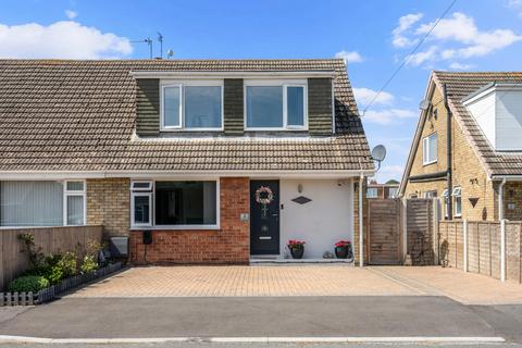 4 bedroom semi-detached house for sale, Seymour Road, Keyingham, Hull