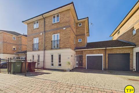 4 bedroom townhouse for sale, Stanton Square, Peterborough PE7