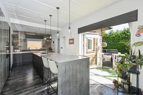 4 bedroom detached house for sale, St. Johns Road, Liverpool L36