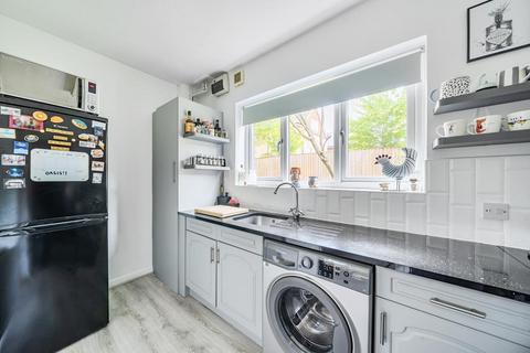 undefined, Bagshot,  Surrey,  GU19