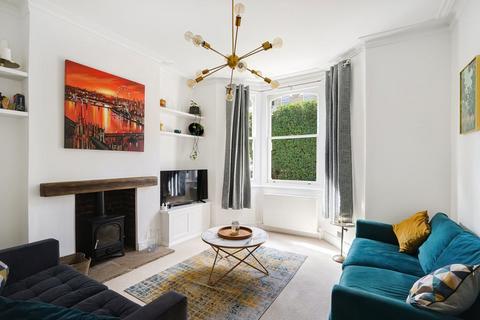 2 bedroom flat for sale, Ferndale Road, London SW4
