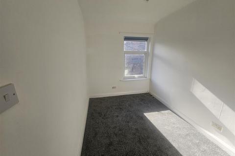 2 bedroom terraced house to rent, Henrietta Street, Leigh