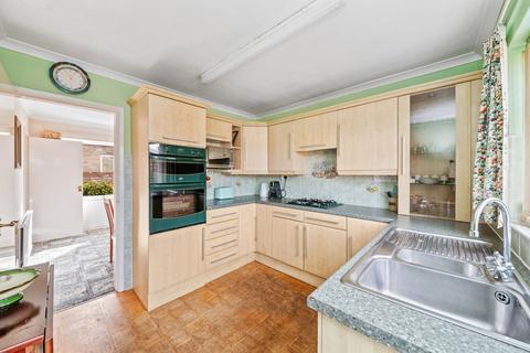 27 Beechfield Avenue, Skelmanthorpe, Huddersfield, HD8 9BZ