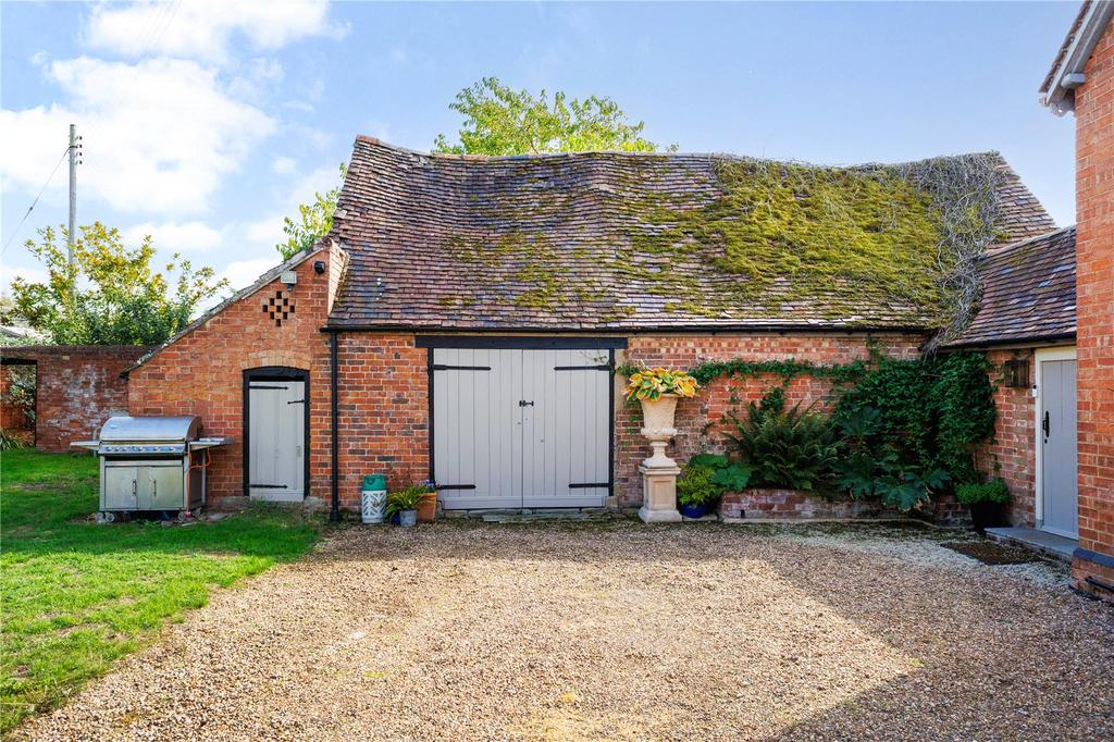 Outbuilding