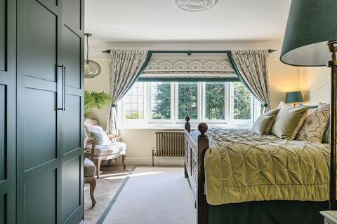 Little Chowne Croft Road, Crowborough, TN6 1DR