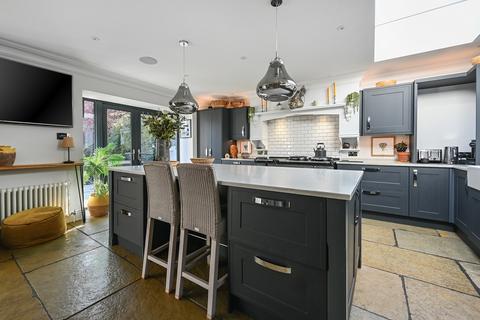 Little Chowne Croft Road, Crowborough, TN6 1DR