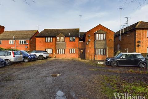 undefined, High Street, Aylesbury HP20